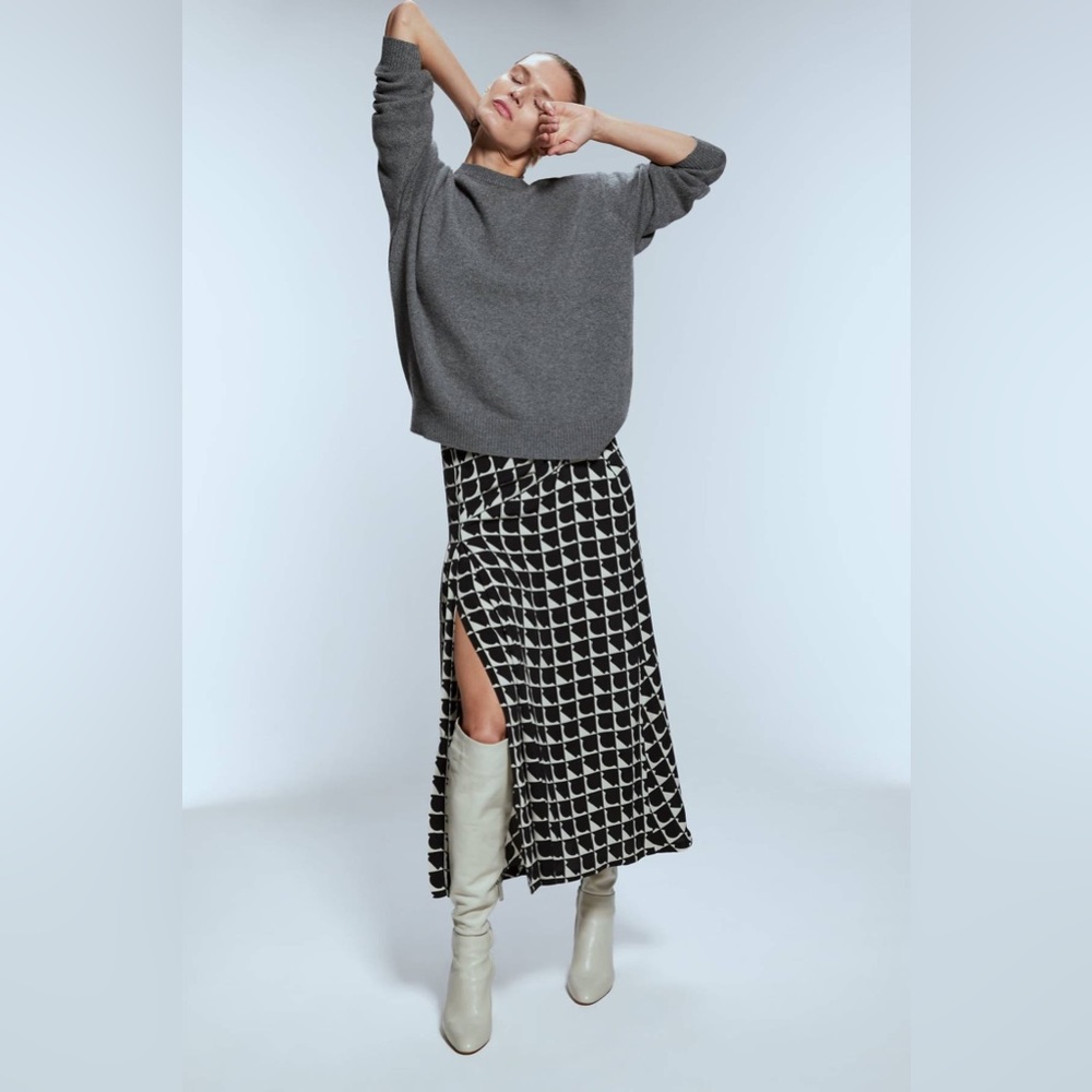 Zara Geo Abstract Print Midi Skirt In Size S - image 1